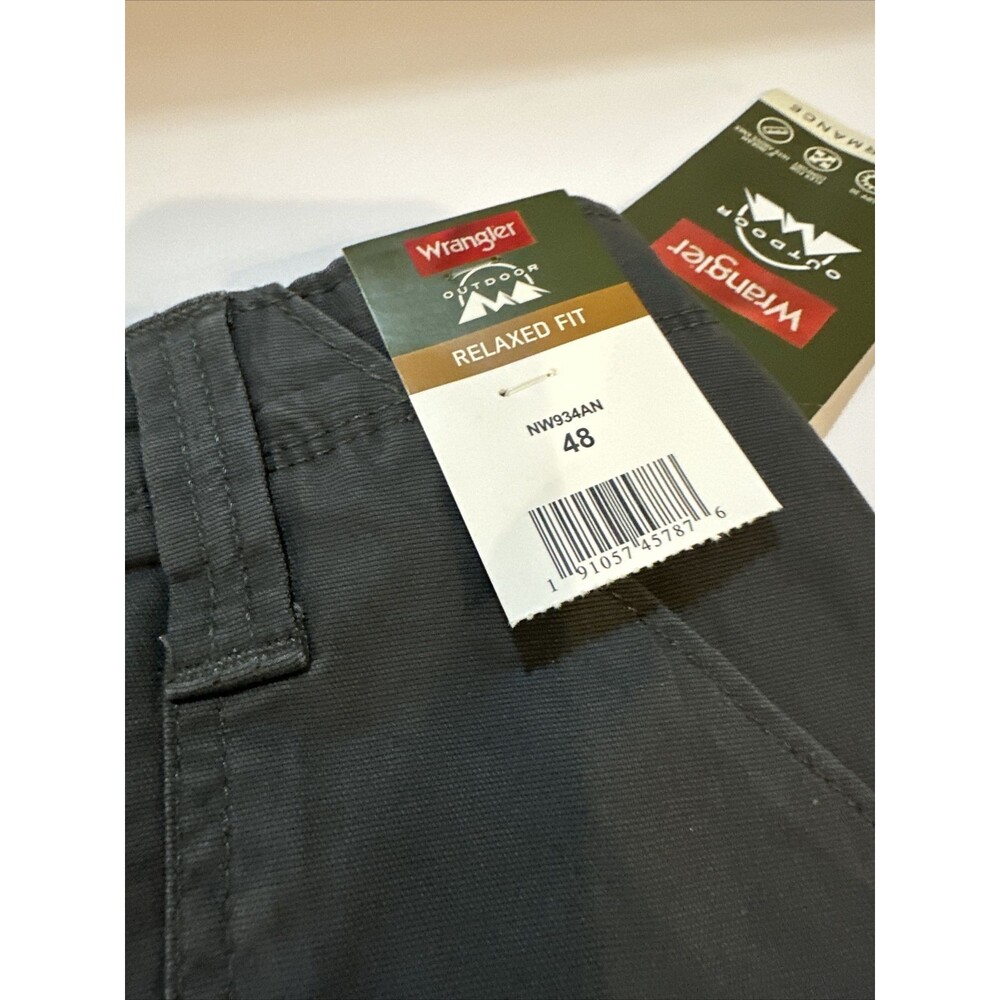 NEW WRANGLER Men's Cargo Shorts Charcoal Waist 48 Pocket 3x - Picture 4 of 7